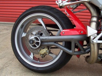 Chrániče osy zadního kola, Benelli TNT/Tre K, černé